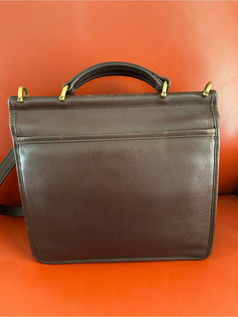 Vintage Coach Willis handbag 9927 in dark mahogany brown. Great condition! - Picture 5 of 16